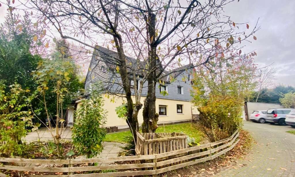 Immobilie in Kürten - Top gepflegtes 4-Familienhaus in Kürten! - Bild 1