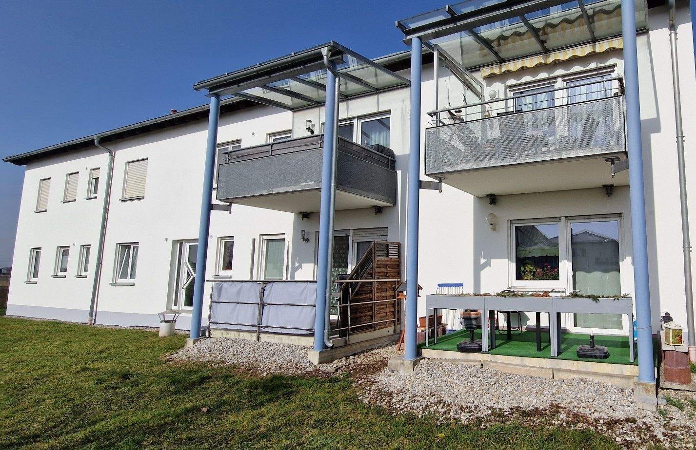 Immobilie in Donauwörth - gepflegte 2-Zimmer Wohnung als Kapitalanlage, Erdgeschoss mit Balkon/Terrasse und Carport - Bild 4