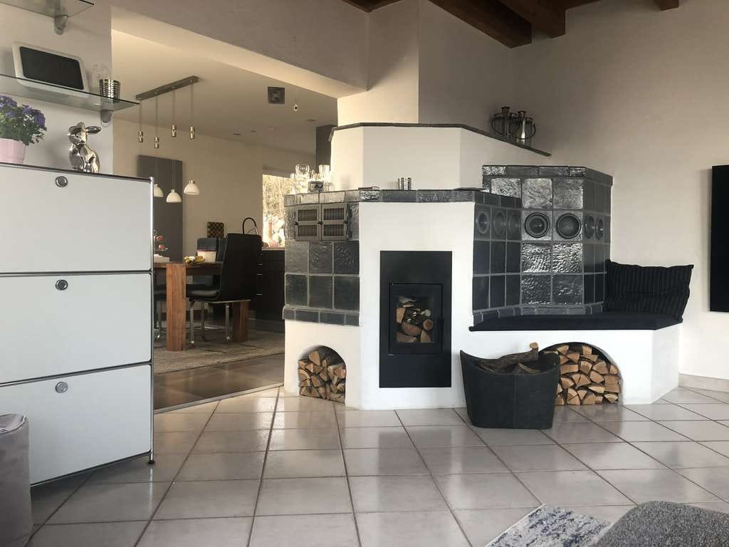 Immobilie in Üchtelhausen - Exklusives Einfamilienhaus mit Panoramablick über Üchtelhausen - Bild 3