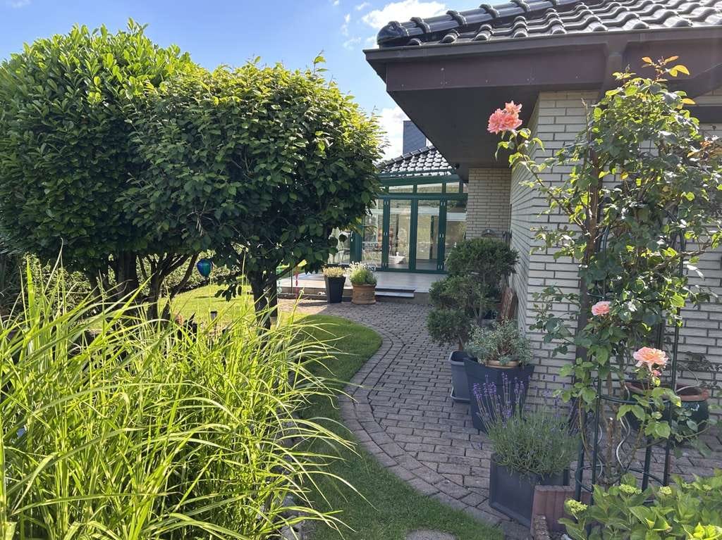Immobilie in Hochdonn - Hochwertiges Einfamilienhaus in Sackgassenlage - Bild 2