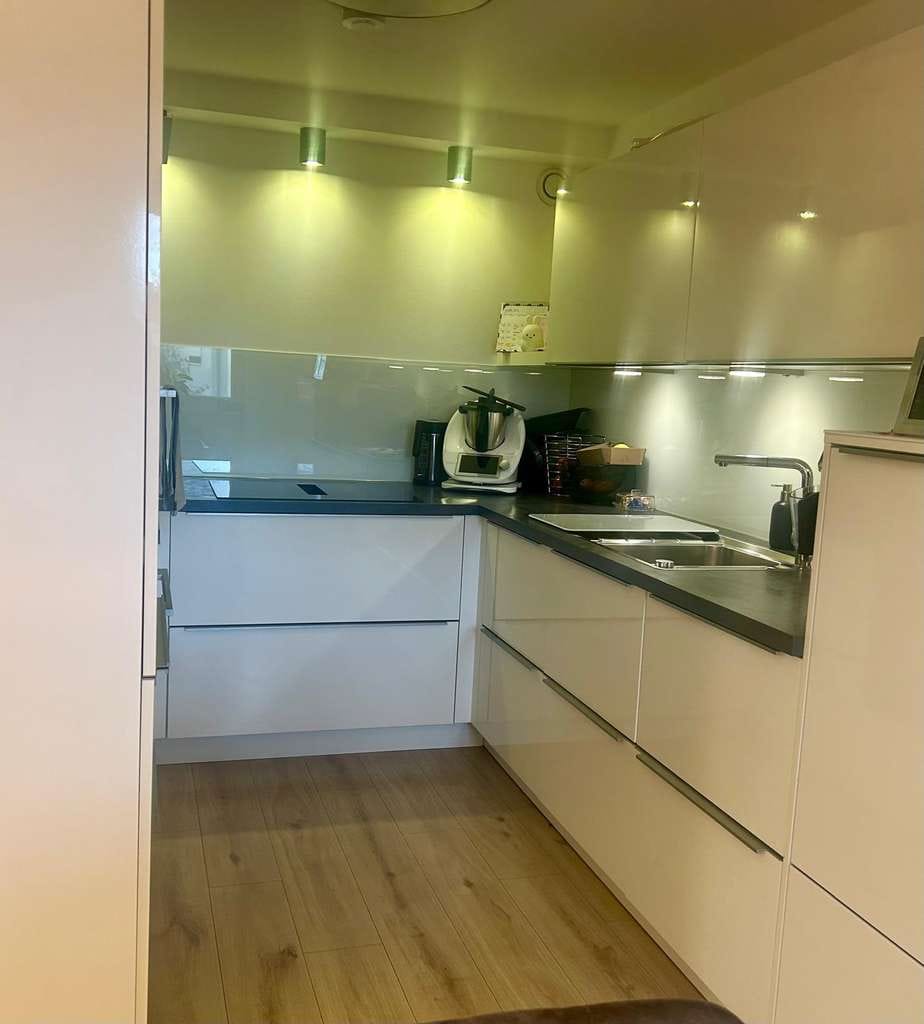 Immobilie in Eimeldingen - 4-Zimmer Wohnung (108m²) im 2. OG, voll renoviert, mit Balkon in Eimeldingen - Bild 3