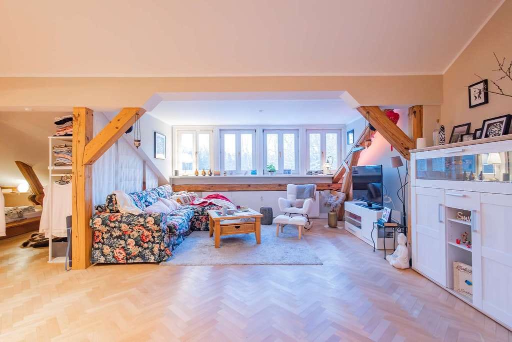 Immobilie in Dänischenhagen - Kapitalanlage direkt am Meer - Loft im Schloss am Meer in Schwedeneck - Bild 2
