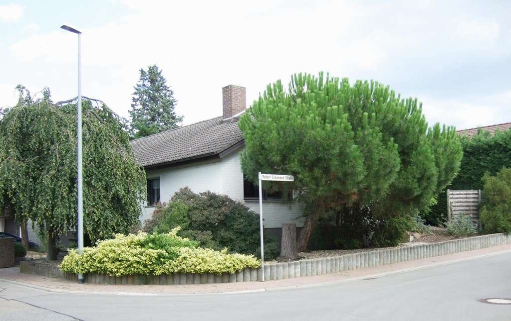 Immobilie in Hochdorf-Assenheim - Provisionsfreies Einfamilienhaus mit 594 m² Grundstück, Südgarten, Doppelgarage, Sauna - Bild 3