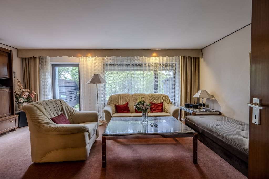 Immobilie in Höhenkirchen-Siegertsbrunn - Charmantes Reihenmittelhaus in Höhenkirchen-Siegertsbrunn - Bild 2