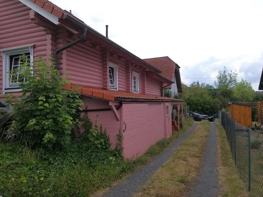 Immobilie in Butzbach - Holzhaus in ruhiger Lage! - Bild 1