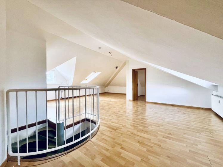 Immobilie in Groß-Zimmern - Ihr neues Zuhause unterm Dach – 3-Zimmer-Eigentumswohnung in zentraler Lage von Groß-Zimmern - Bild 0