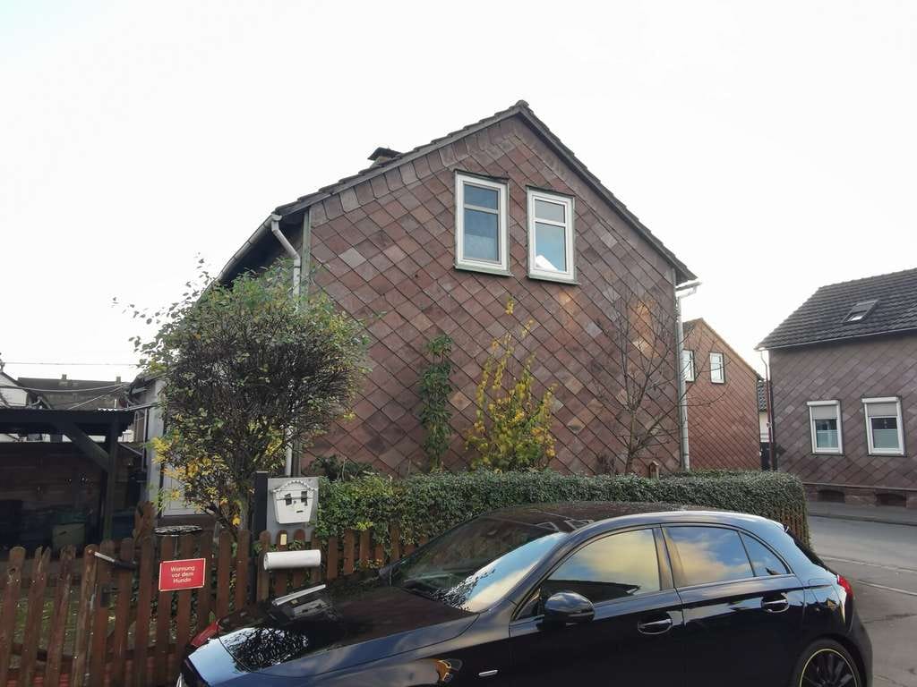 Immobilie in Holzminden - Charme der Geschichte: Doppelhaushälfte mit Garten und Modernisierungspotenzial  in Holzminden - Bild 1