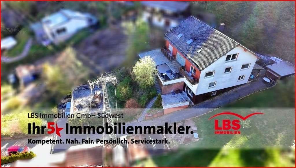 Immobilie in Elmstein - Großes Wohnhaus mit Mehrfamilienhaus-Potenzial in Elmstein-Schwarzbach - Bild 0