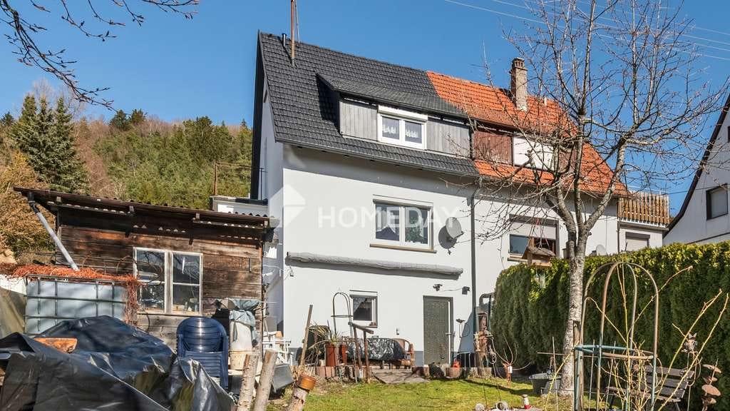 Immobilie in Meßstetten - Ankommen und wohlfühlen: Solide Doppelhaushälfte mit Süd-Terrasse,  Gartenidylle und Stellplatz - Bild 2