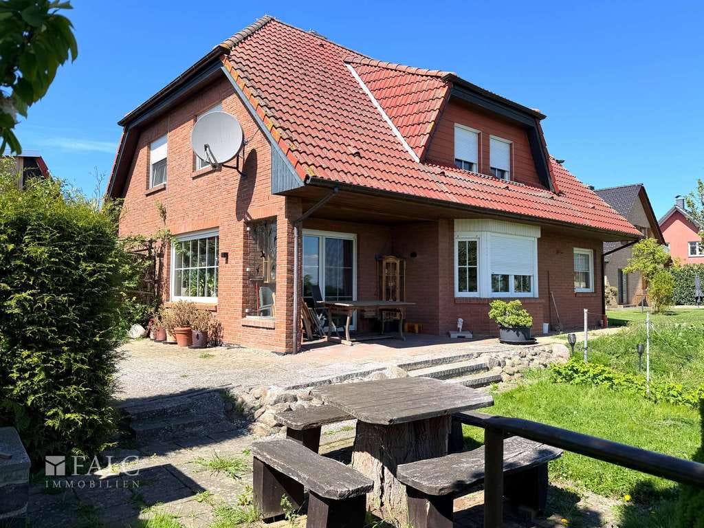 Immobilie in Hohenkirchen - ***Ihr neues Zuhause an der Ostsee - Einfamilienhaus mit großen Garten*** - Bild 2