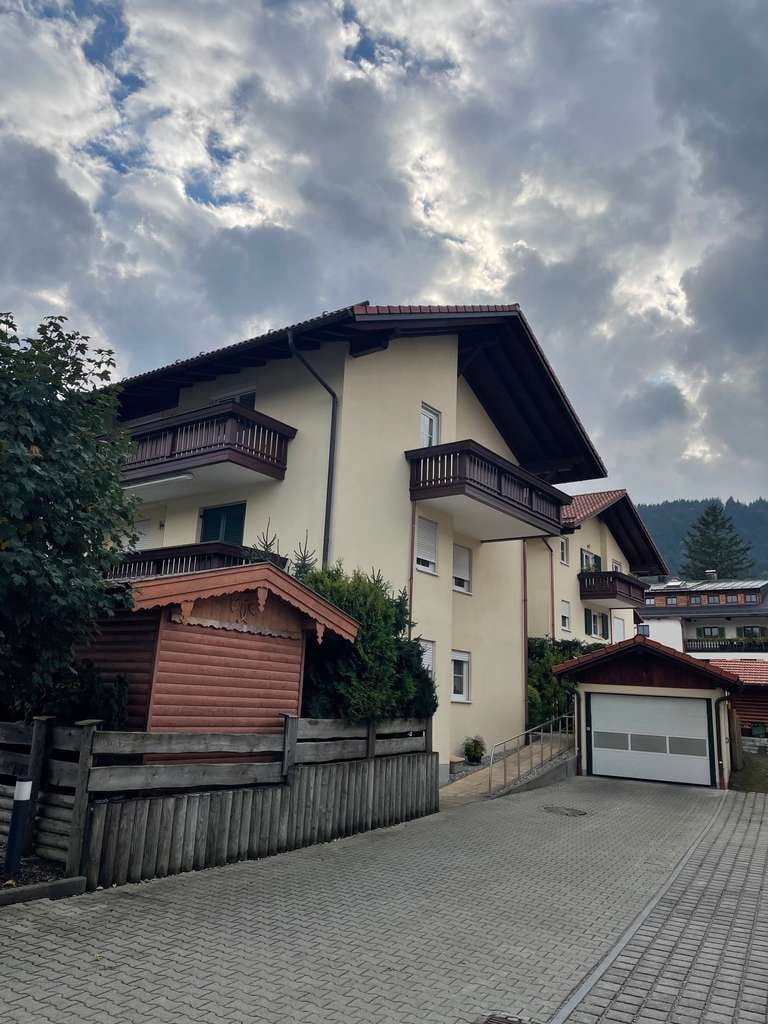 Immobilie in Bad Wiessee - Bad Wiessee - Ein Katzensprung von der Uferpromenade - Exklusive Dachgeschosswohnung - Bild 3