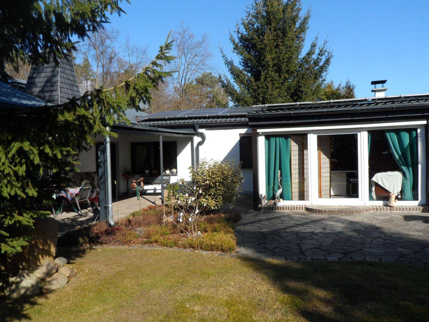 Immobilie in Kemberg - Kapitalanlage -Geräumiges Mietshaus mit Terrasse in Bergwitz - Bild 1
