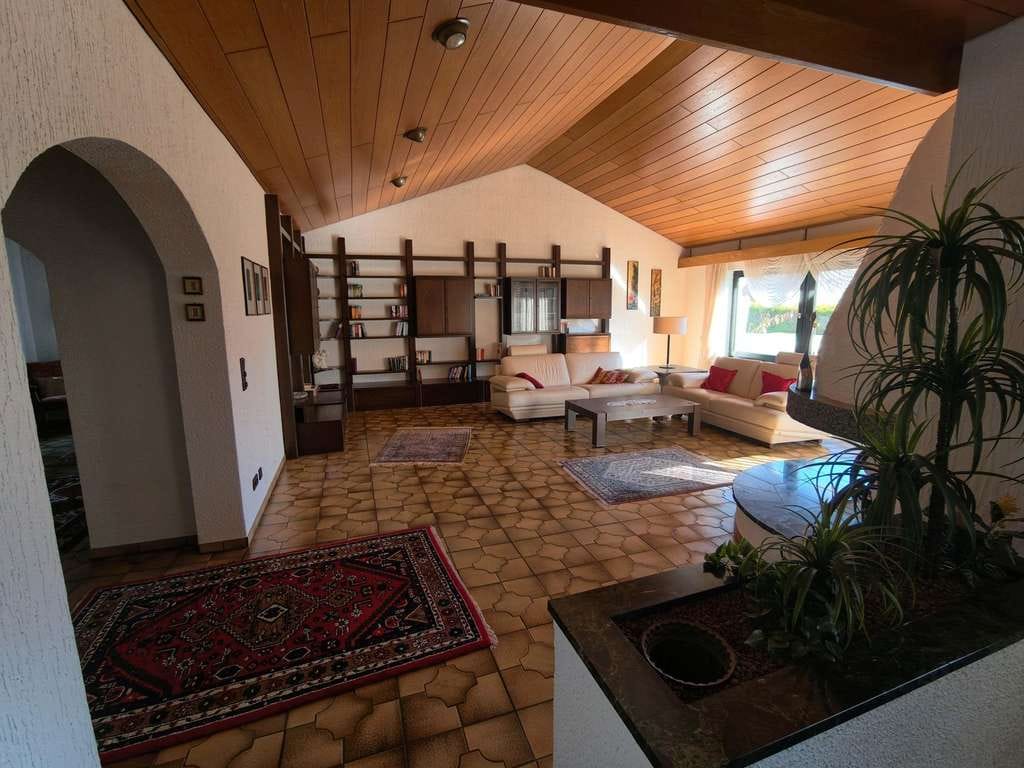 Immobilie in Obertraubling - Gepflegtes Einfamilienhaus Bungalow im Einzugsgebiet von Regensburg - Bild 2
