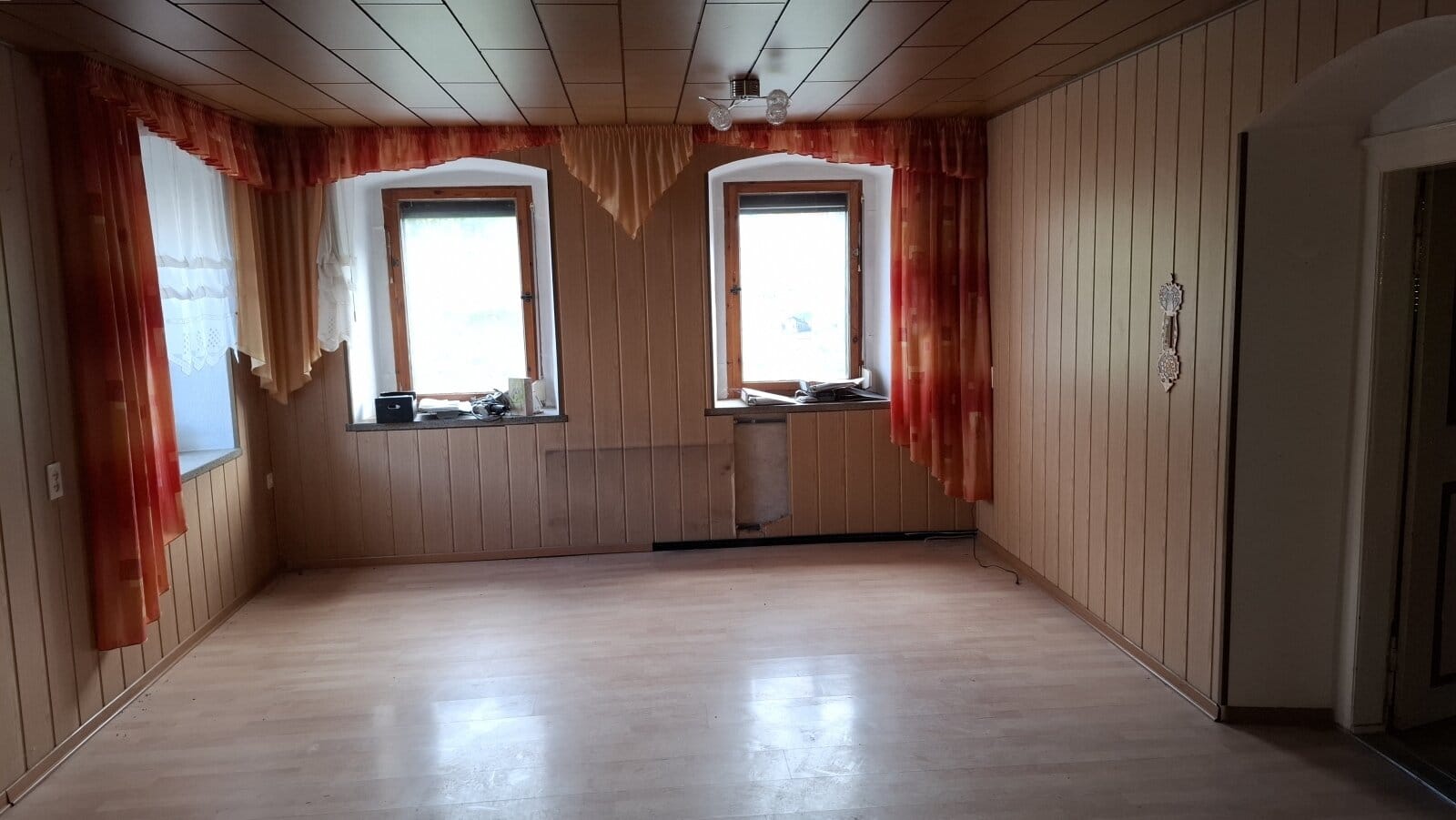 Immobilie in Reichenbach - sanierungsbedürftiges Einfamilienhaus in Mylau - Bild 3
