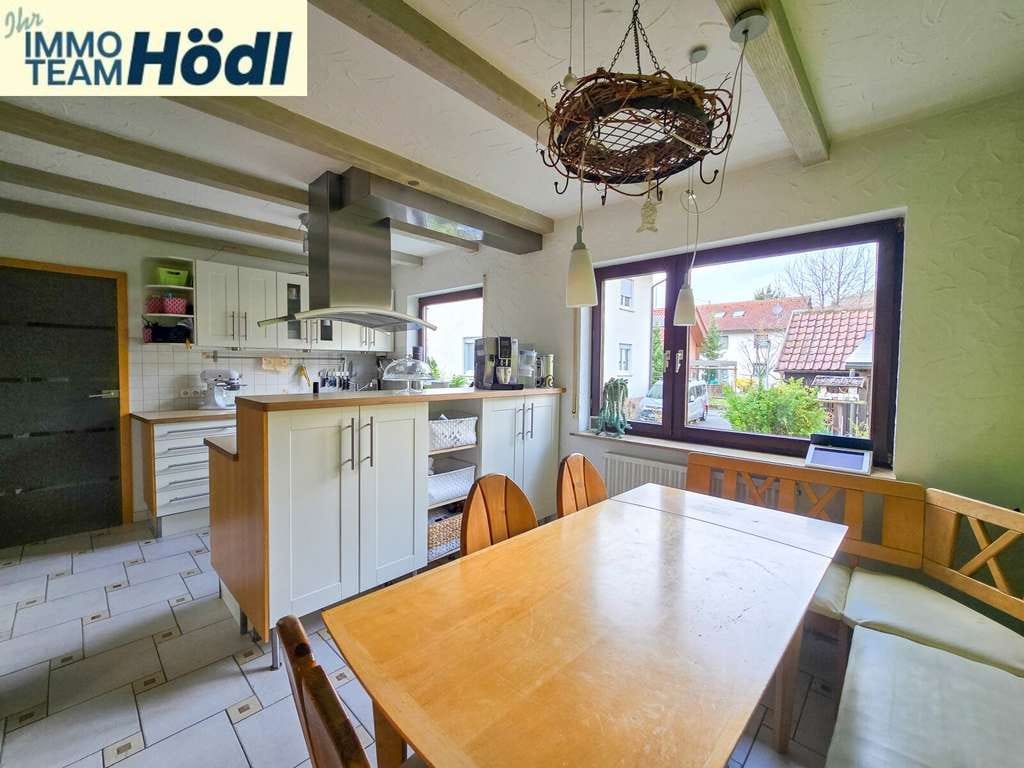 Immobilie in Lichtenstein - Doppelhaushälfte mit Garten und Garage - viel Platz für die ganze Familie - Bild 4
