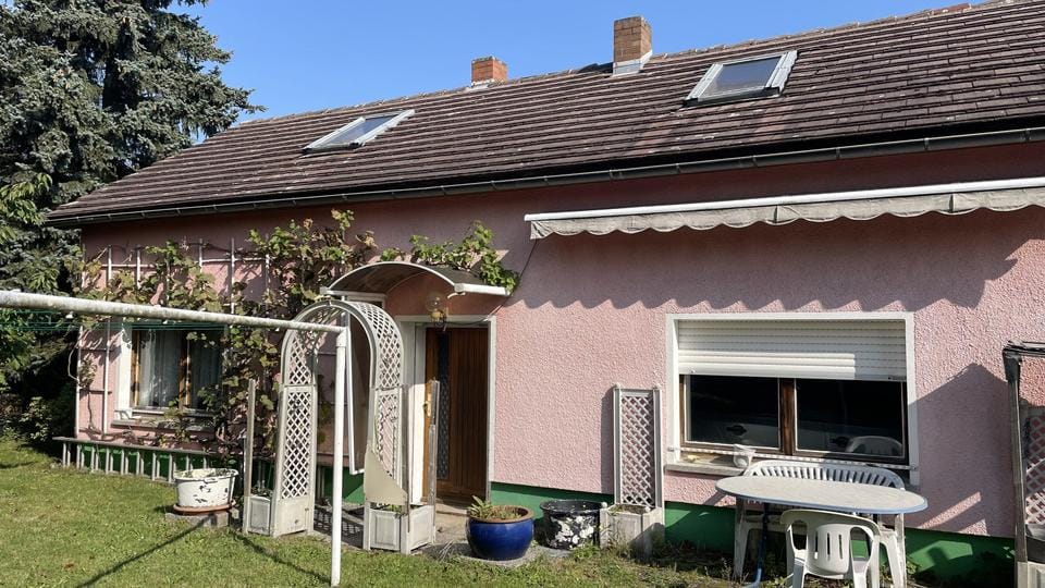 Immobilie in Neustadt in Sachsen - Ihr großzügiges Zuhause mit Gartenhaus - Bild 0