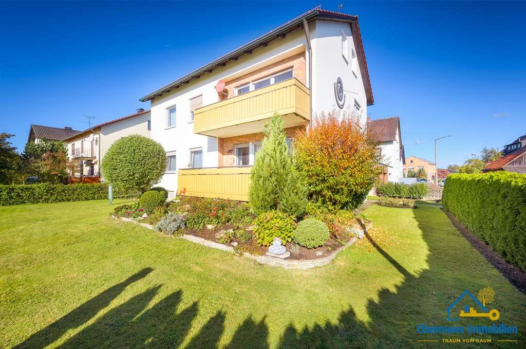 Immobilie in Schwandorf - Sehr gepflegtes Zweifamilienhaus mit Doppelgarage - Bild 0