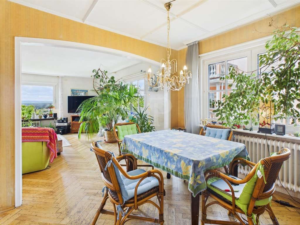Immobilie in Kleinostheim - Geräumiges Domizil mit Einliegerwohnung und Wintergarten in begehrter Lage - Bild 4