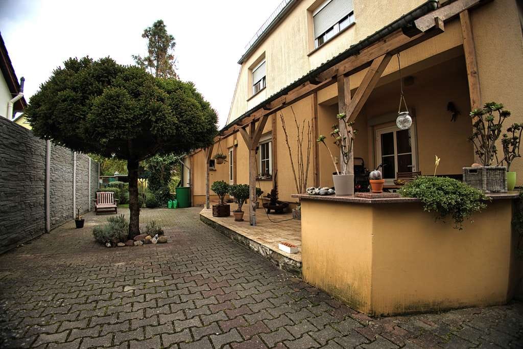 Immobilie in Eisenhüttenstadt - Attraktives Einfamilienhaus in zentraler Lage von Fürstenberg - Bild 2