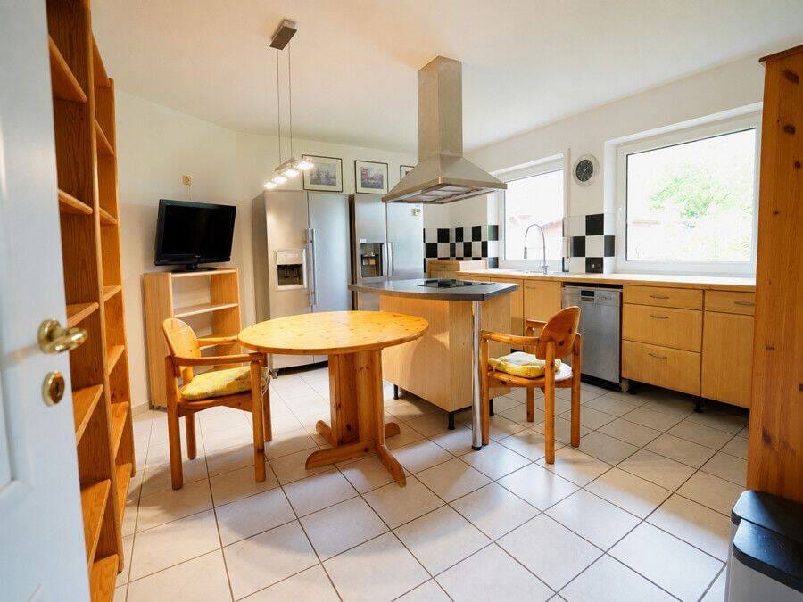 Immobilie in Hepstedt - Gemütliches Einfamilienhaus mit Kamin, Terrasse und viel Potenzial in ruhiger Lage - Bild 4