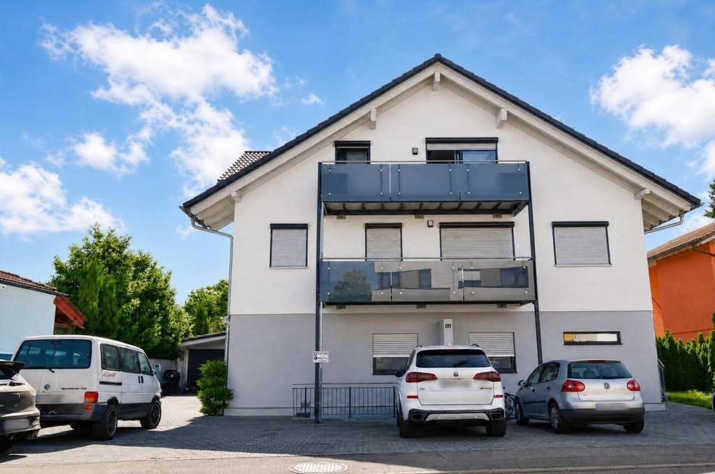 Immobilie in Meckenbeuren - TOP moderne Dachgeschosswohnung mit Balkon - ca. 58 m² - 1 Stellplätzen - Bild 1