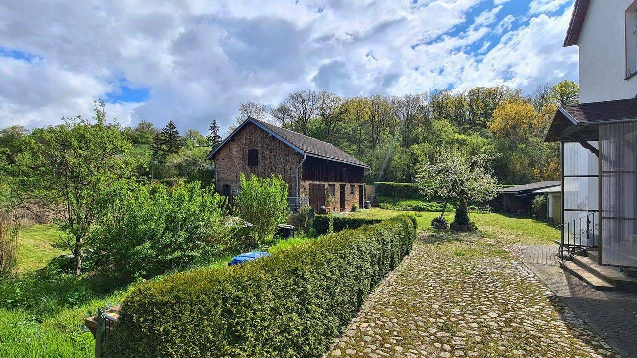 Immobilie in Oderberg - Großes Einfamilienhaus mit Einlieger-oder Ferienwohnung Garten Stall Garagen und Scheune in Oderberg - Bild 2