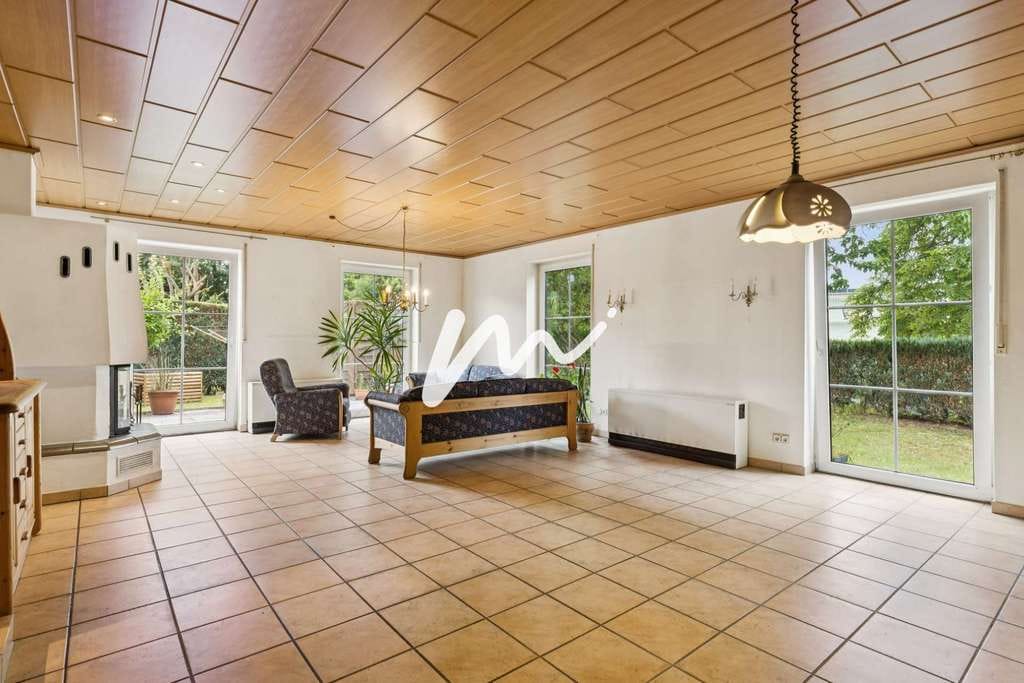 Immobilie in Lauterbach - Familienfreundliches Reihenendhaus mit großem Wohnanbau und vielseitigen Nutzungsmöglichkeiten - Bild 1