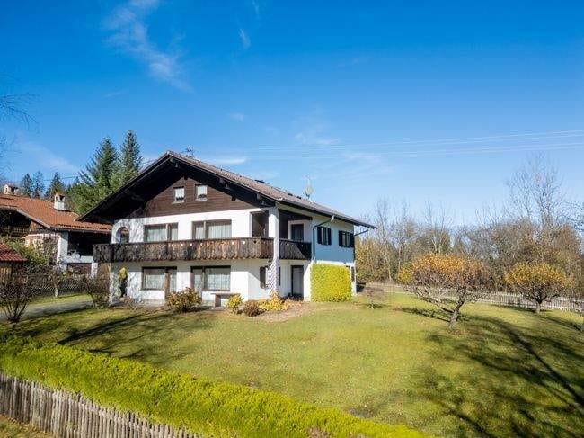 Immobilie in Murnau am Staffelsee - Nähe Murnau: Mehrfamilienhaus mit Gestaltungspotential und weiterer Bebauungsmöglichkeit - Bild 3