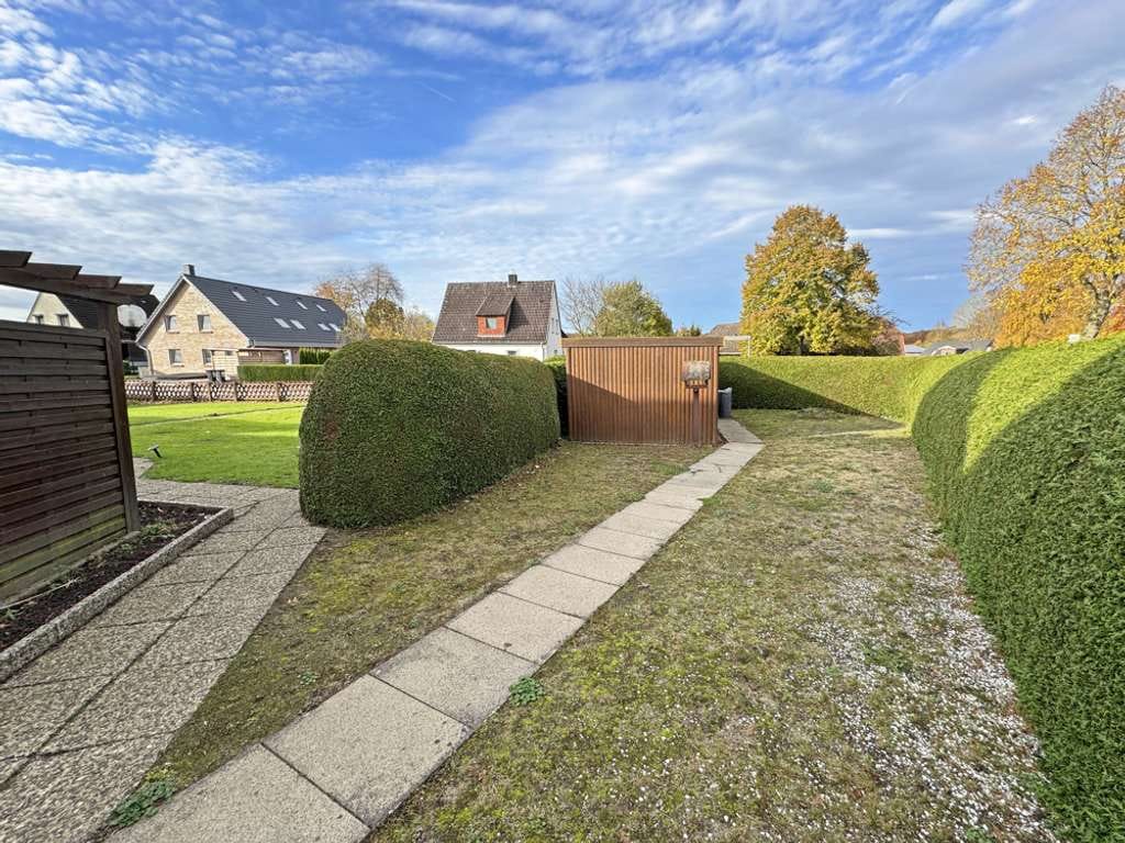 Immobilie in Heidekamp - Heidekamp - renovierungsbedürftiges Einfamilienhaus/ Baugrundstück mit Teilkeller in charmanter Wohn - Bild 3