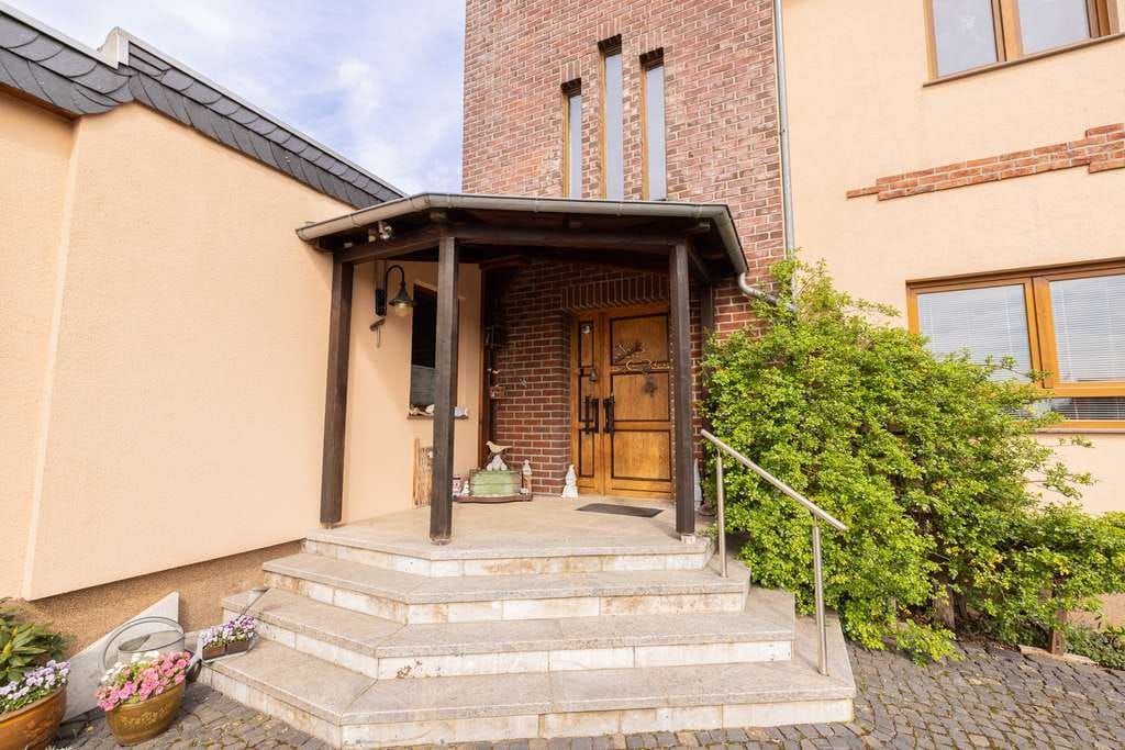Immobilie in Vechelde - Stilvolles Zuhause mit großzügig angelegtem Garten - Bild 2