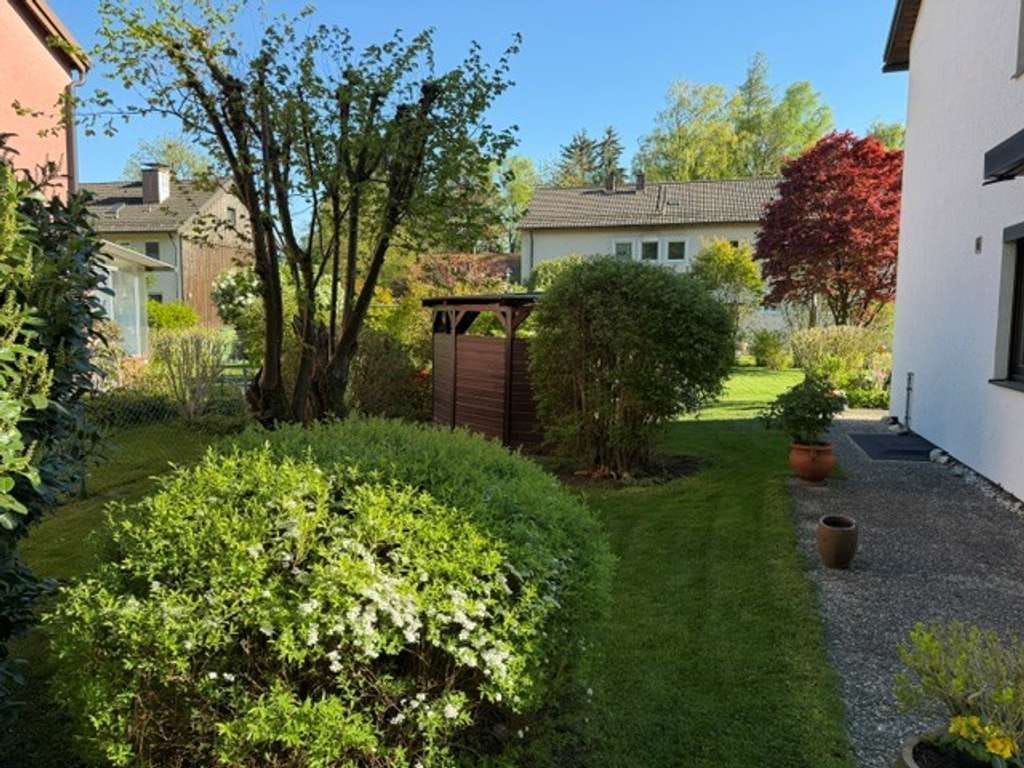 Immobilie in Traunreut - Doppelhaushälfte mit großem Garten in zentraler Lage - Bild 4