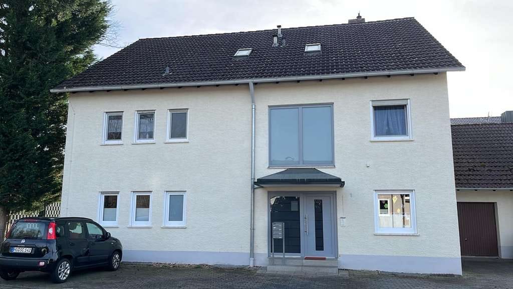 Immobilie in Kahl am Main - Tolles 3-Familienhaus Ihre Kapitalanlage - Bild 2