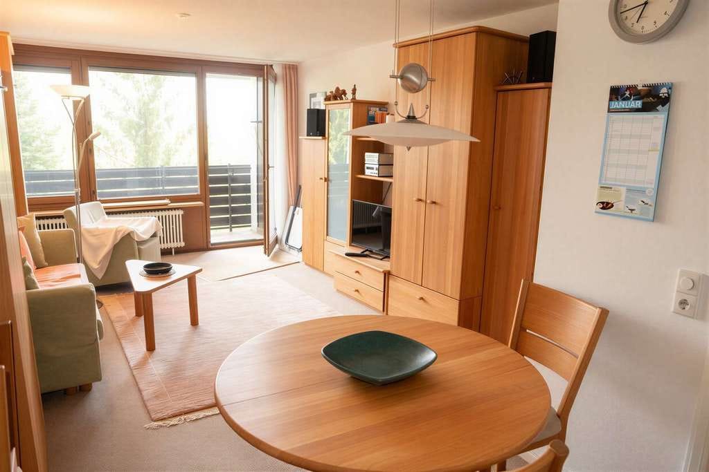 Immobilie in Freudenstadt - Kleine Wohnoase mit Balkon, Aufzug und herrlicher Aussicht - Bild 4
