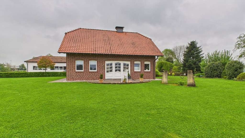 Immobilie in Legden - Einfamilienhaus mit großzügiger Halle & Bürotrakt – perfekt für Selbstständige - Bild 2