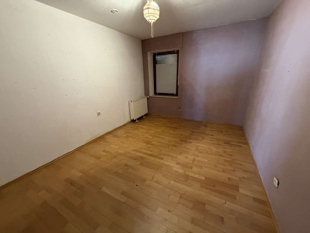Immobilie in Großrosseln - Renovierungsbedürftiges Einfamilienhaus mit großem Grundstück in Großrosseln - Bild 3