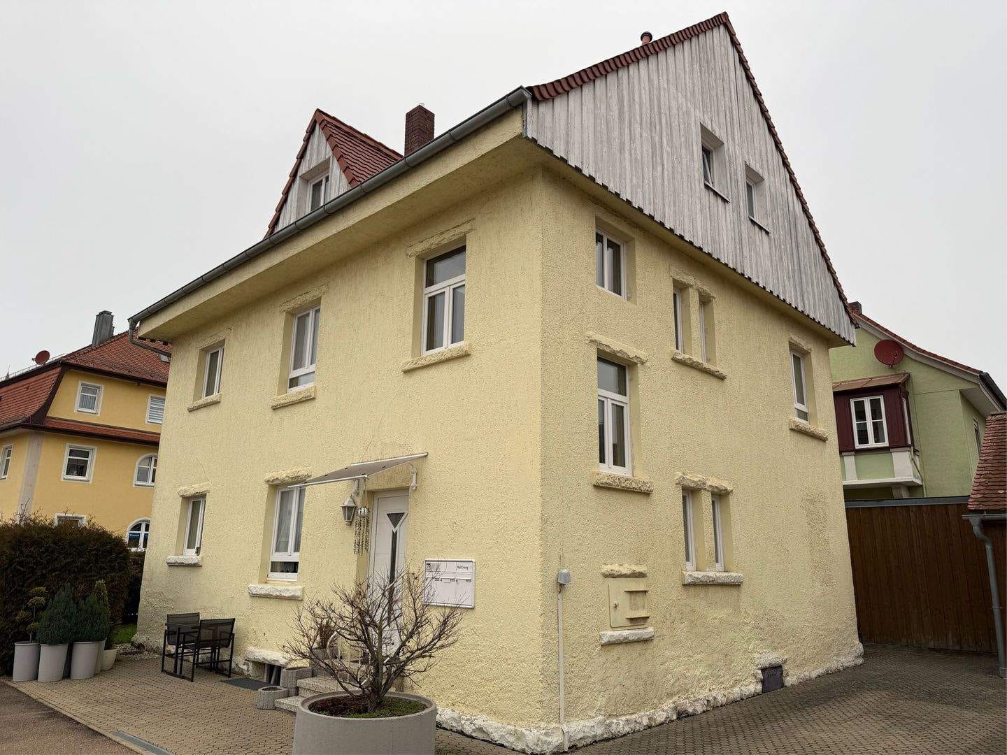 Immobilie in Weißenburg i. Bay. - Verkaufe zentral gelegenes 3 Familien Haus in Weißenburg - Bild 1