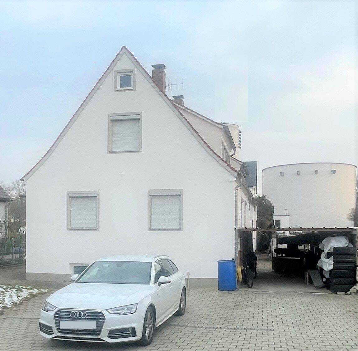 Immobilie in Nördlingen - Geräumiges Zwei- Dreifamilienhaus auf großzügigem Grundstück in gefragter Lage von Nördlingen - Bild 0