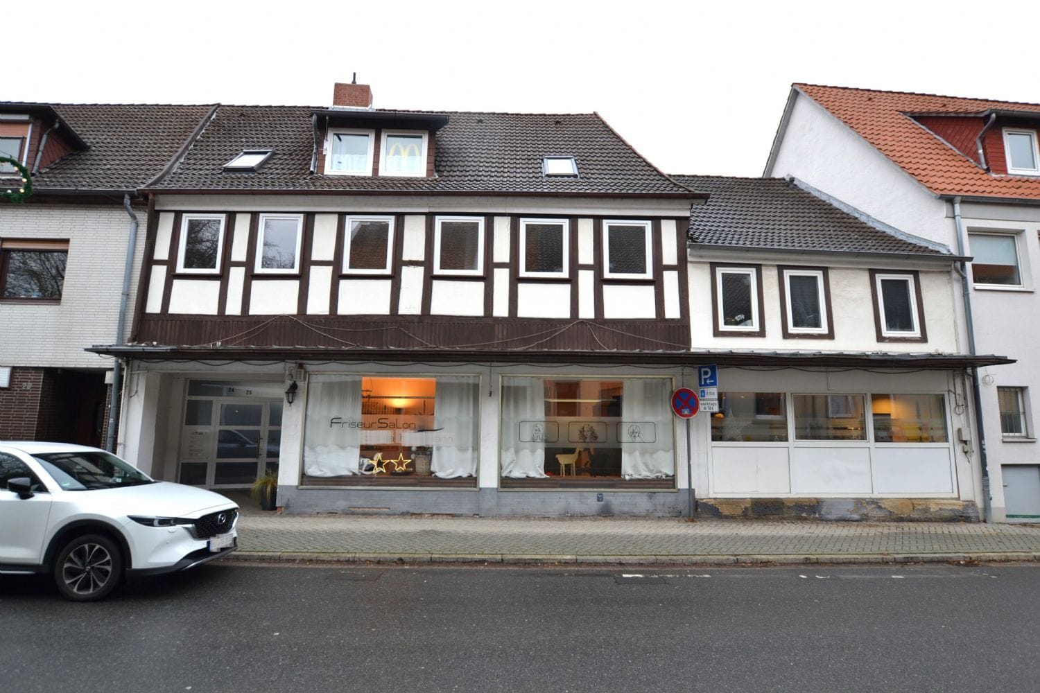Immobilie in Gronau - Wohn- und Geschäftshaus in 31028 Gronau! - Bild 0