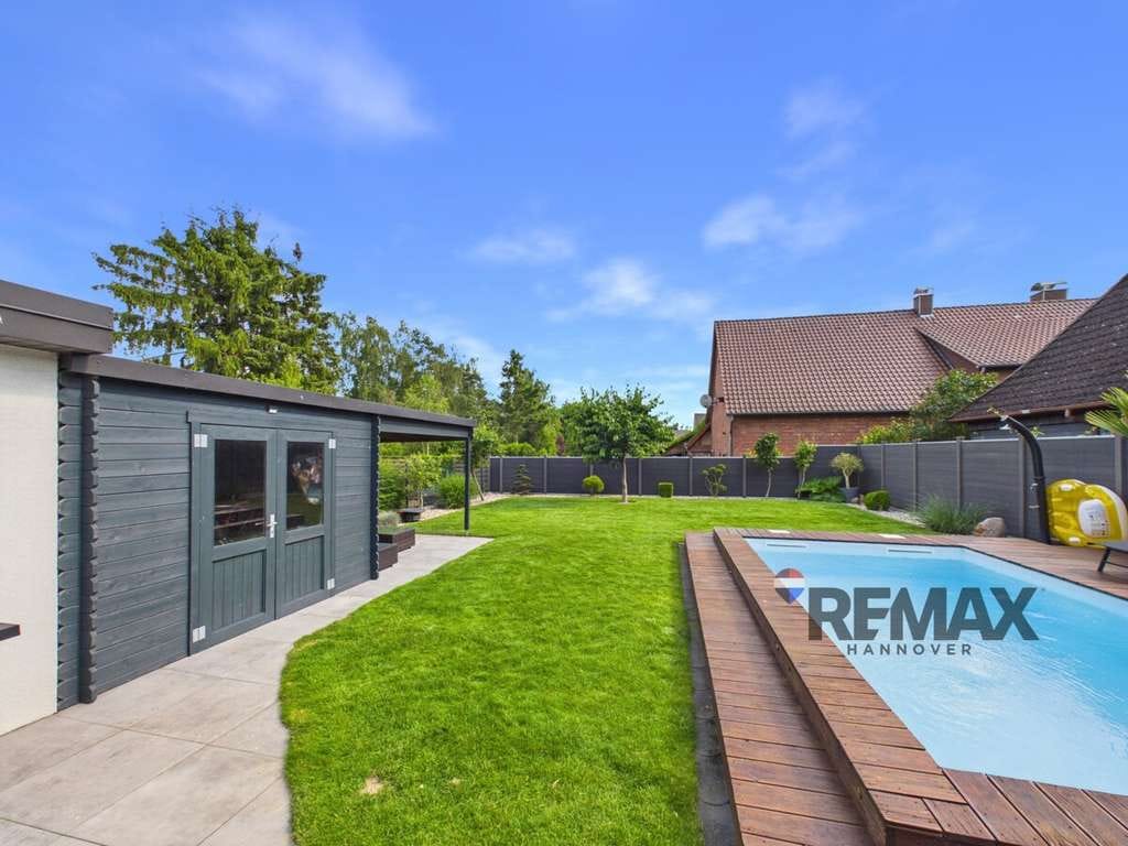 Immobilie in Didderse - Exklusives Doppelanwesen mit Pool - zwei hochwertig sanierte Einfamilienhäuser in ruhiger Lage - Bild 3