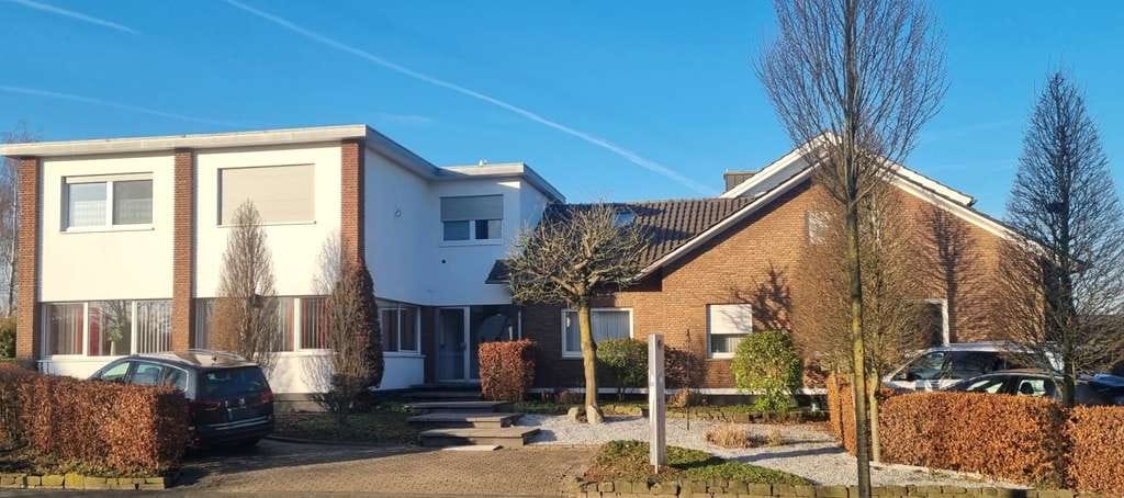Immobilie in Südlohn - Top Preis-Leistungs-Verhältnis: Wohn- und Geschäftshaus mit Potenzial in Südlohn-Oeding! - Bild 2
