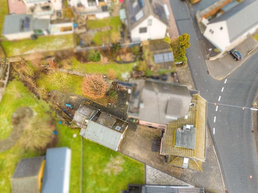Immobilie in Heiligenroth - Gemütliches Wohnhaus mit viel Platz im Garten - Bild 3