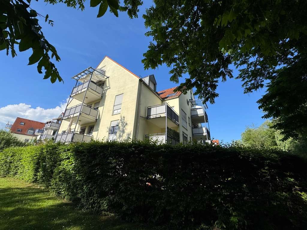 Immobilie in Karlsfeld - geräumige 1,5-Zimmer-Dachgeschosswohnung in ruhiger Wohnlage in Karlsfeld zu verkaufen! - Bild 1