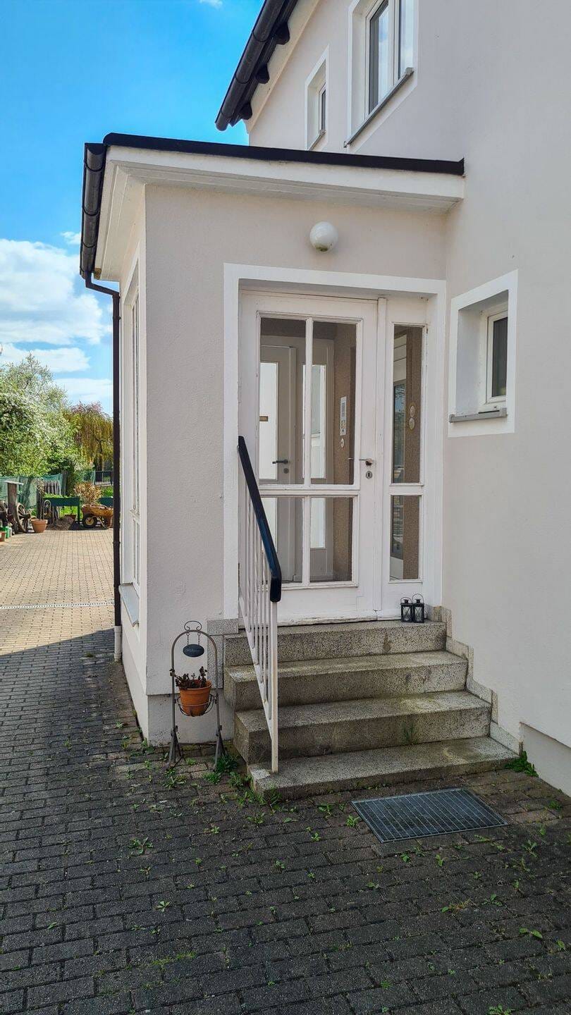 Immobilie in Tegernheim - Attraktives 3-Parteien-Haus in Tegernheim: Ideal für Kapitalanleger oder Mehrgenerationenwohnen - Bild 4