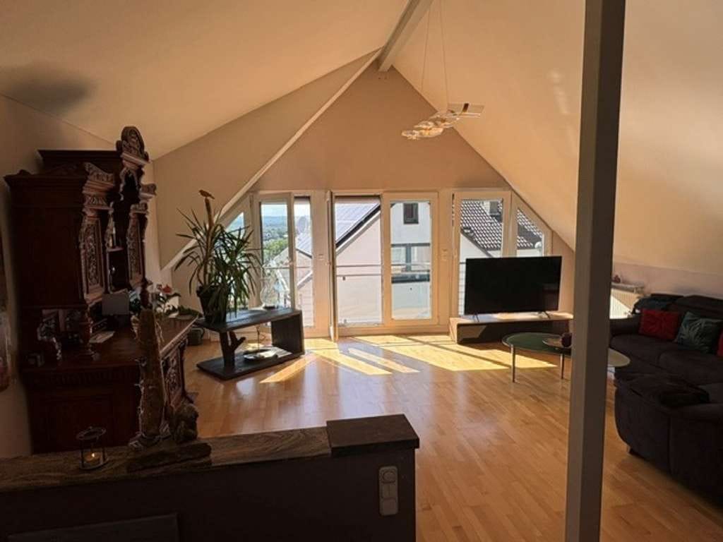 Immobilie in Urbar - Zentral gelegenes Einfamilienhaus in Urbar - Bild 1