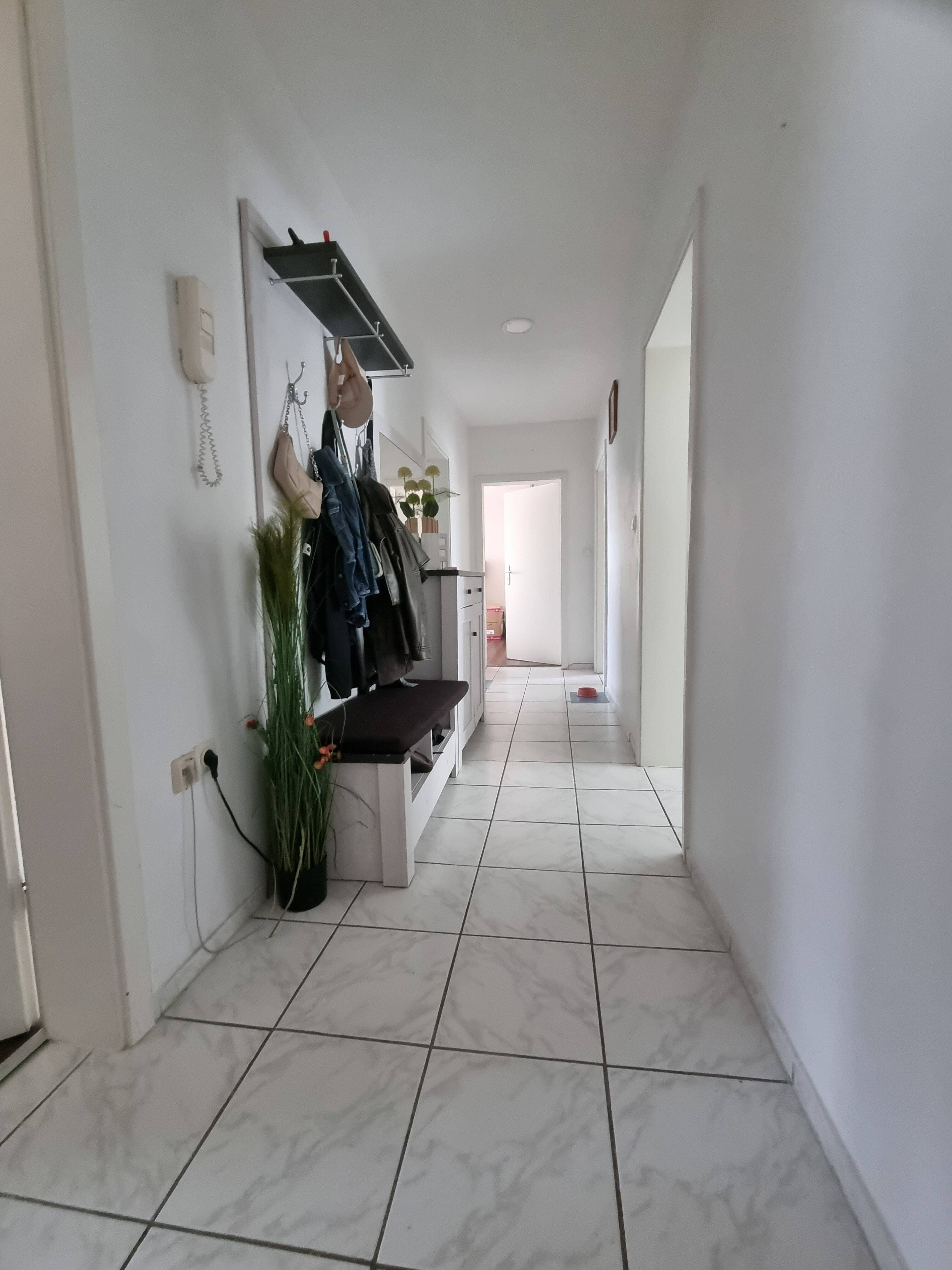 Immobilie in Neuenburg am Rhein - Gut geschnittene 4-Zimmerwohnung, zentral in Neuenburg - Bild 4
