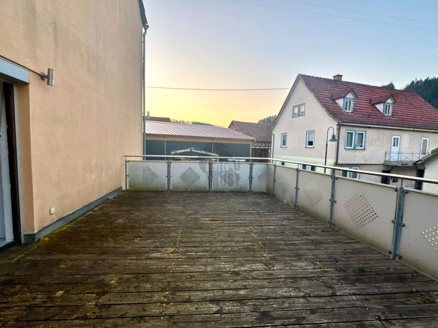 Immobilie in Wertheim - ENDLICH RAUS AUS DER MIETE - EIGENES HAUS MIT TERRASSE, BALKON UND GARAGE - Bild 1