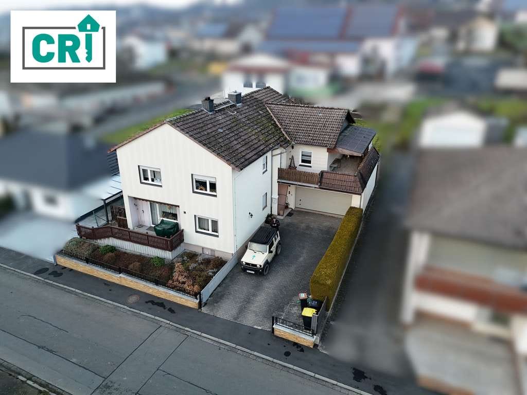 Immobilie in Homberg (Ohm) - Gepflegtes Zweifamilienhaus in zentraler Lage von Homberg/ Ohm - Bild 0