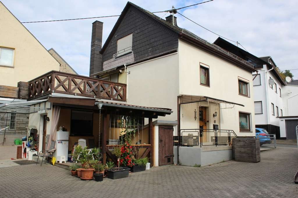 Immobilie in Schweighausen - Nebengebäude für Gewerbe, Haus zum Wohnen - Bild 1