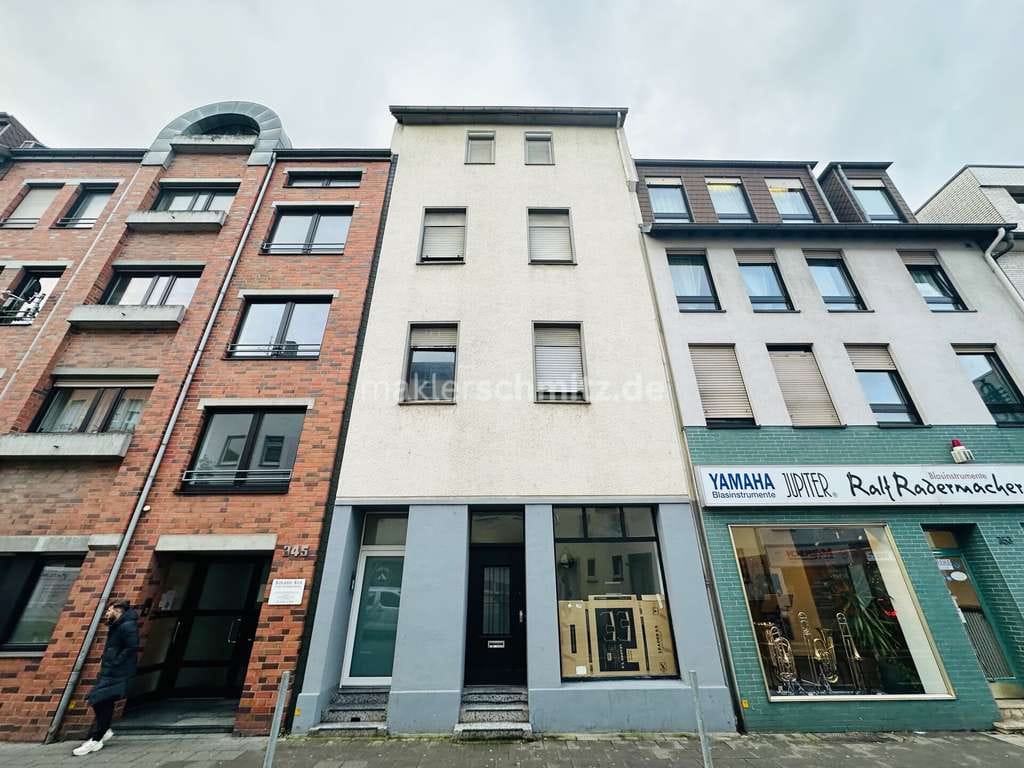 Immobilie in Mönchengladbach - 7-PARTEIEN WOHN-&GESCHÄFTSHAUS IN VERMIETUNGSSICHERER LAGE! - Bild 0