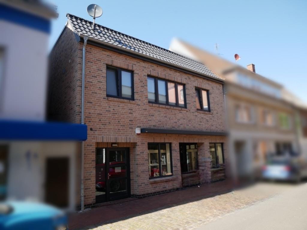 Immobilie in Helse - Neuer Preis ! Neuwertiges WGH in zentraler Lage, zur Eigennutzung für Ihre Geschäftsidee oder als sicheres Anlageobjekt ! - Bild 0